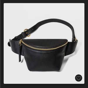 Zip closure Fanny pack